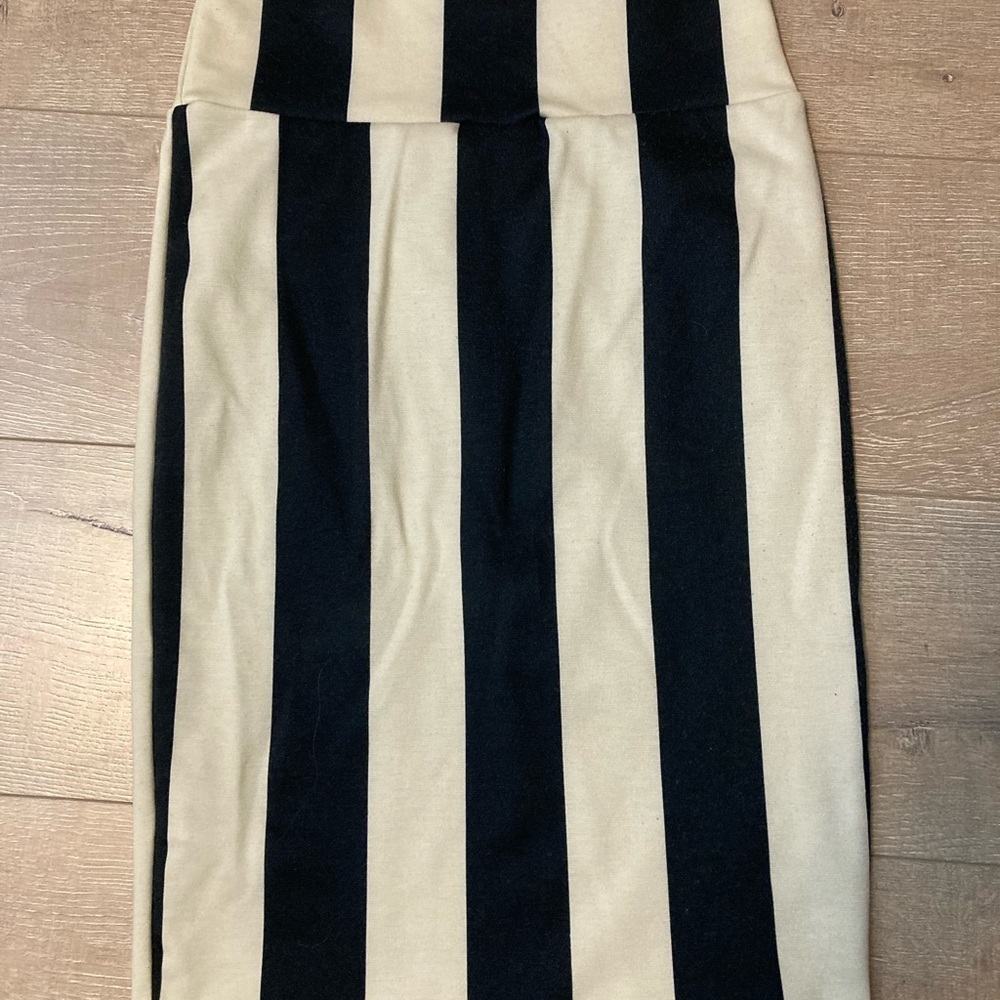 Lularoe cassie skirt